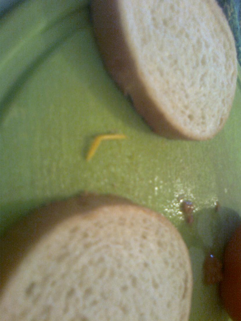 Īsti nemāku izskaidrot kas tas... Autors: bite7 Ko es atradu maizē?