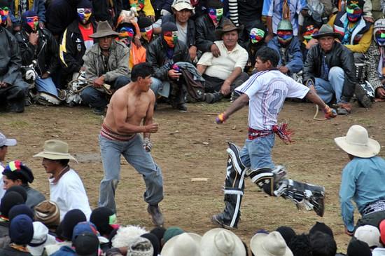  Autors: Arcarsenal Takanakuy kaušanās festivāls Peru