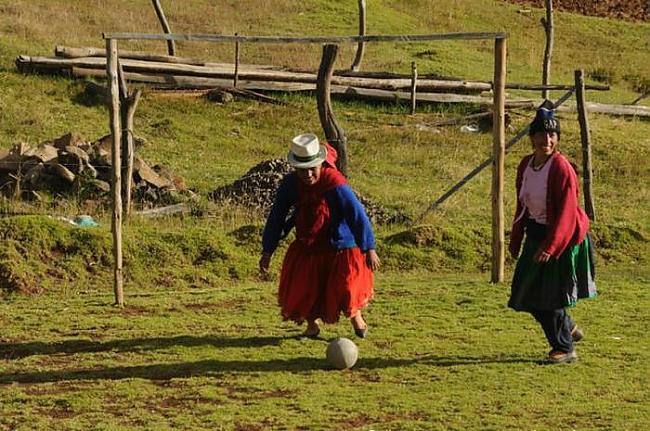  Autors: lucifers Futbols nabadzīgajās valstīs