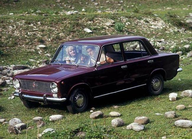  Autors: Fosilija PSRS laiku auto reklāmas.
