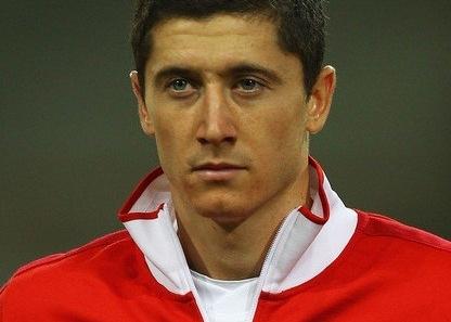  Autors: Fosilija Futbola zvaigznes:-Robert Lewandowski