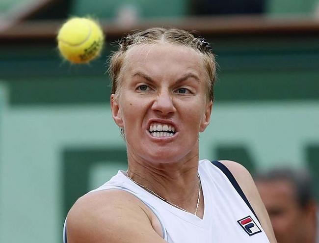  Autors: 69 Funny Faces Of Tennis Players