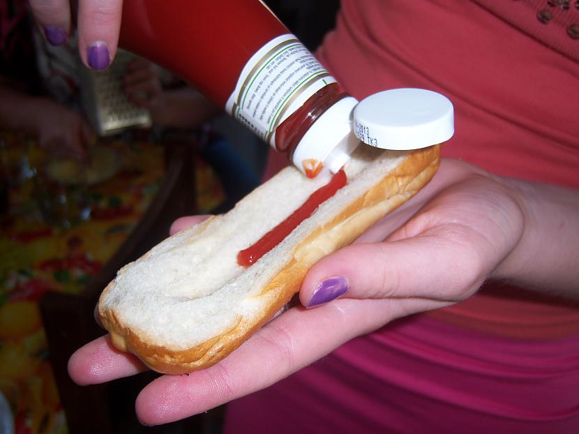 lejam tučtuč kečupu Autors: suns von kaķis [RC] hotdogi
