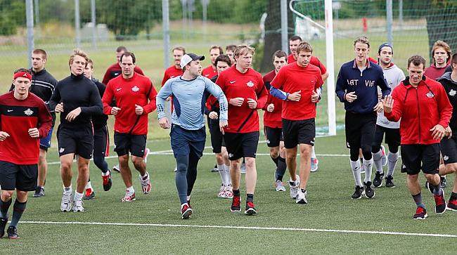  Autors: Hokeja Blogs Dinamo uzsāk treniņnometni Valmierā (Foto)