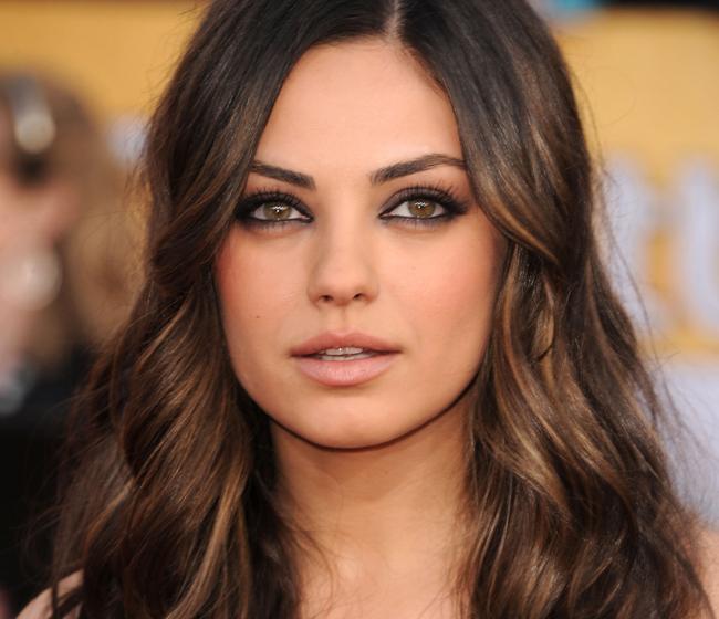 Mila Kunis 13vietā Autors: mazaispavels Pasaules skaistākas sievietes Top*20