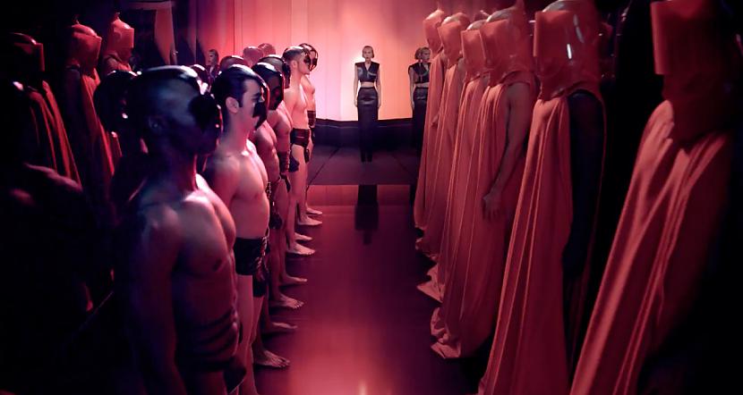  Autors: Fosilija Lady gaga-Fame commercial (Full video).