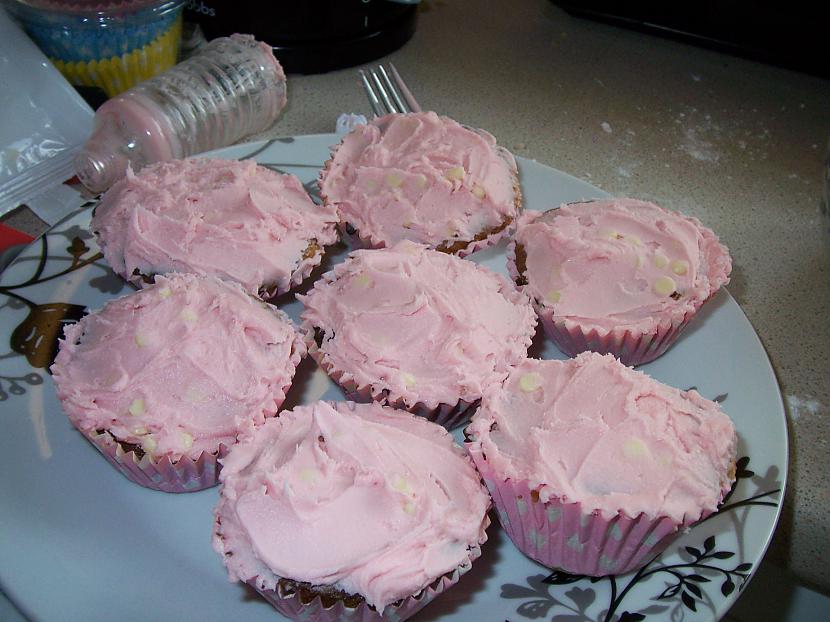 Beidzot esmu pabeigusi... Autors: lilgothic magic cupcake mix ^^