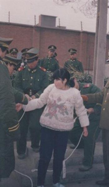 20 gadus vecā Liu Jinfeng kuru... Autors: Raziels Uz nāvi notiesātās meitenes