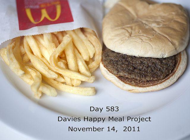  Autors: BrĀLis scorpion1 Hamburgers kurš saglabājās 979 dienas