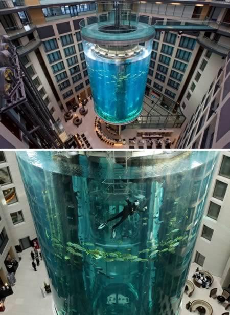 Lifts kurscaron iet pa vidu... Autors: davidoff15 9 Dīvainākie lifti pasaulē !