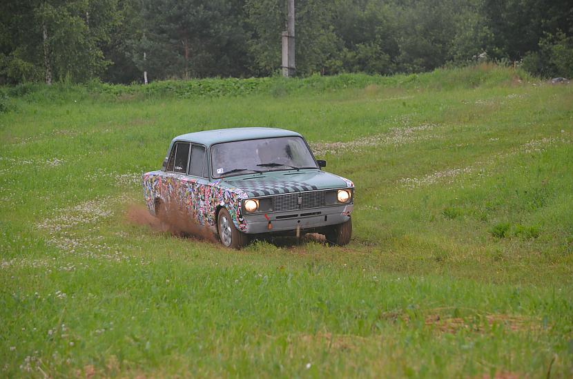  Autors: AutoHūte Vaz Sticerbombiņš..