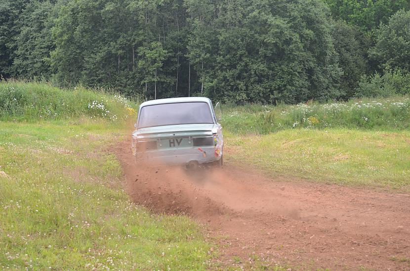  Autors: AutoHūte Vaz Sticerbombiņš..