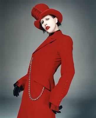  Autors: Hueco Mundo Marilyn Manson.
