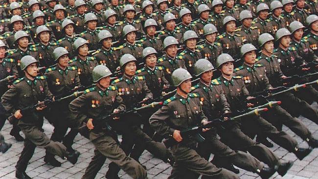 nbspZiemeļkoreja armija tika... Autors: vecaislabais2solis Šīs valstis labāk nekaitināt- jeb 10 militārākās valstis pas