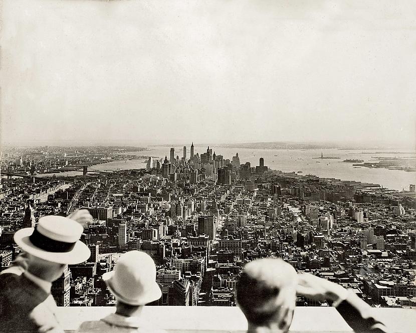 1931 gads Empire State... Autors: Moonwalker 30 pārsteidzoši foto no pagātnes 2