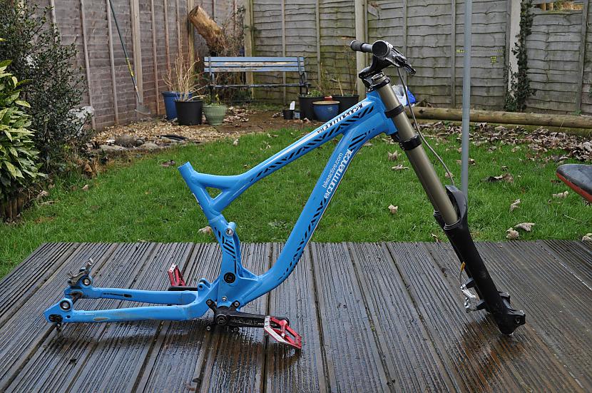  Autors: 69 Commencal rebuild