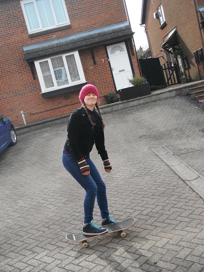 Un pēdējais  bremzējam ar... Autors: LifeIsTooShortToWasteIt How to skate ^_^