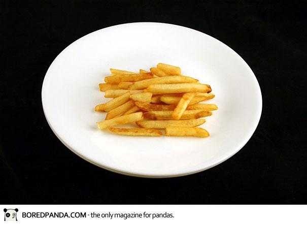 Frī kartupeļi 73 grami  26 oz Autors: apalepeks Kā dažādos ēdienos izskatās 200 kalorijas?