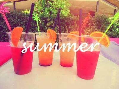  Autors: Fosilija Summer . < 3 / 3 /