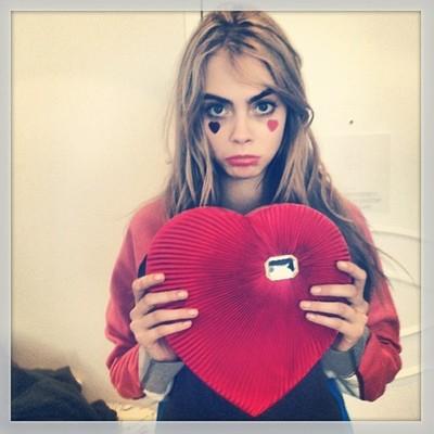  Autors: pinkyminka Cara Jocelyn Delevingne