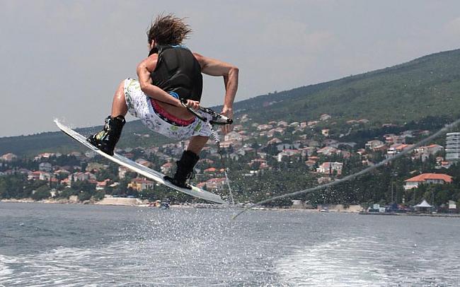  Autors: annija3 wakeboard