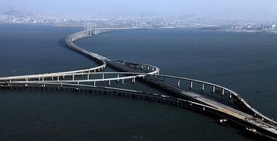 Tsindaossky Bay Bridge Ķīna... Autors: Pazudušais top 10 dārgākās celtnes.