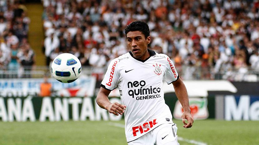 Paulinho Corinthians uz... Autors: Vēlamais niks 2. Transfera zona (futbols)