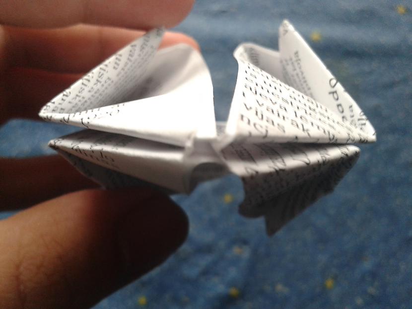 Nedaudz izplescaronam... Autors: Fosilija Origami māksla – Kubiks