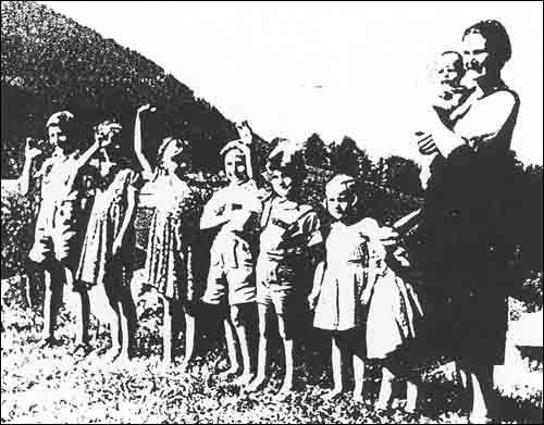 Bormana bērni Autors: Raziels Nacistu vadoņu bērni