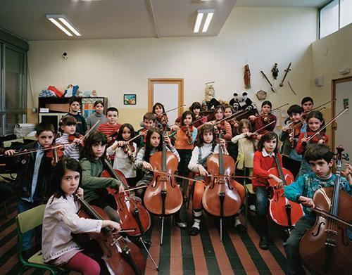 Spānija Attēlā redzami mūzikas... Autors: TheMikusa Skolas dažādās pasaules valstīs.