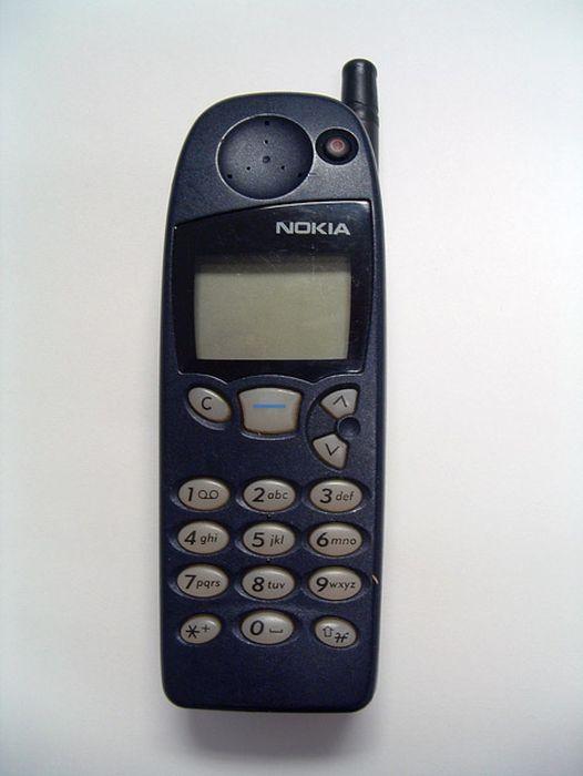 1998  Nokia 5110 Autors: lucifers Nokia evolūcīja.