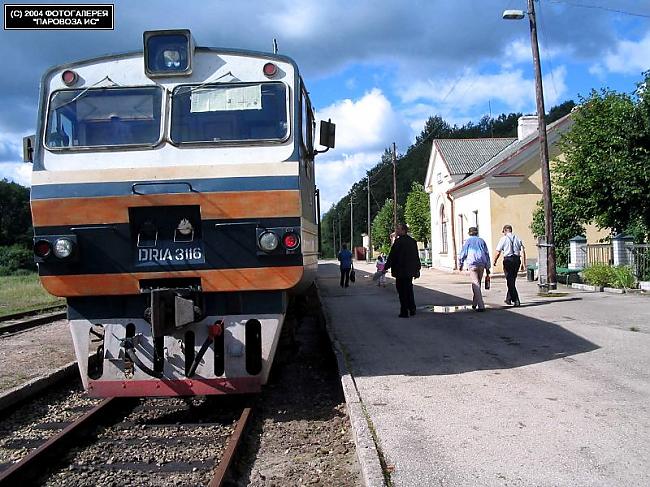  Autors: Fosilija DR1A un DR1P dīzeļvilcieni Latvijā 1