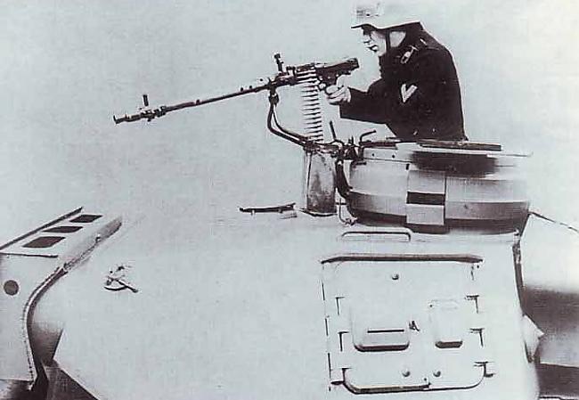 Ilgstoscaronas uguns režīmā... Autors: jampadracis Maschinengewehr-34 jeb MG-34