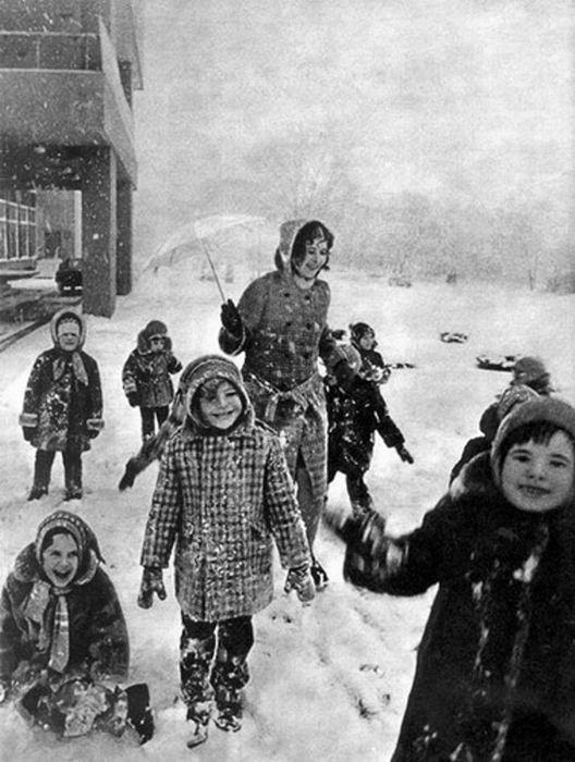  Autors: Hello Laikmeta liecības.PSRS bērni.
