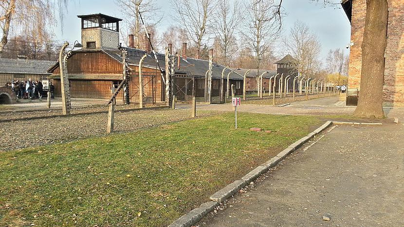 Esam jau teritorijā aiz žoga Autors: Fosilija Oświęcim I - Birkenau (Aušvices koncentrācijas nometne)