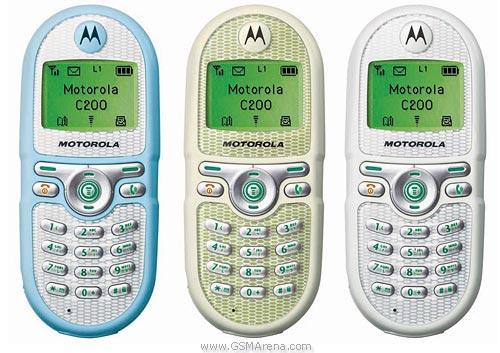 Motorola C200 izlaists 2003... Autors: Fosilija Top 20 pārdotākie telefoni pasaulē.
