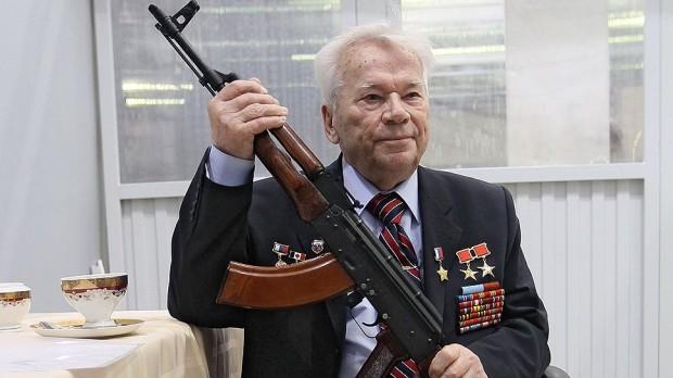  Autors: kapeika Nomiris Mihails Kalašņikovs – AK-47 izgudrotājs