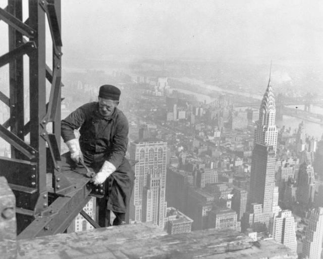  Autors: fAntAzyY Empire State Building. Apskāties kā viņu cēla.