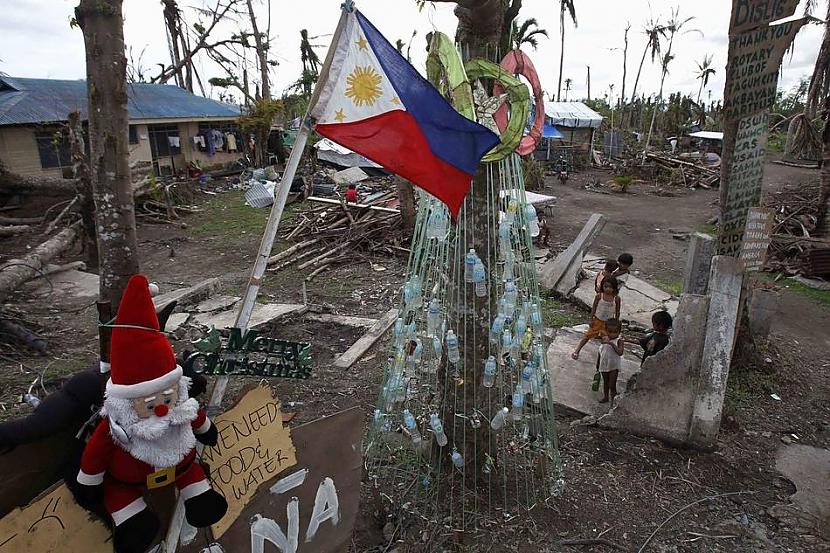 FilipīnasBērni pie... Autors: amonty Ziemassvētki pasaulē