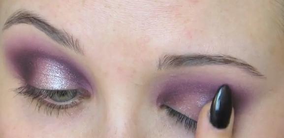  Autors: originalsnosaukums D.I.Y. MakeUp: Purple glitter makeup Tutorial