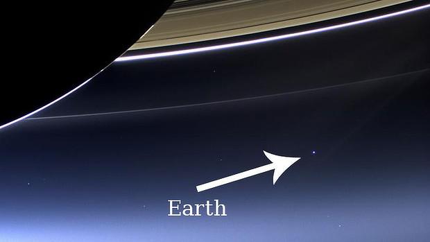Bet takā Saturns ir... Autors: LordOrio Fakti par Saules sistēmu-Saturns gredzenu pavēlnieks