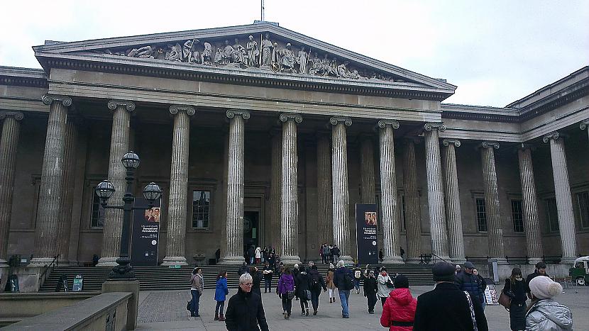 Tā izskatās British Museum no... Autors: Latišs Londona. Ātrais trips cauri.