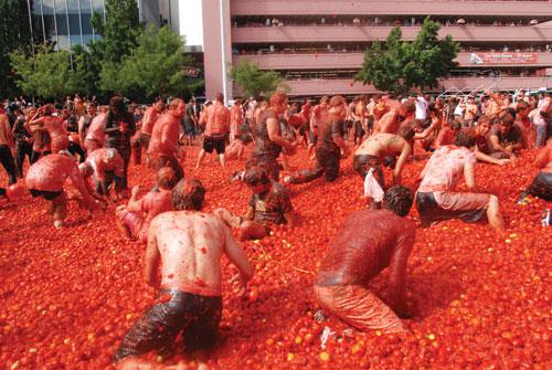 La Tomatina  Tomato... Autors: GanjaGod Mazāk zināmi festivāli