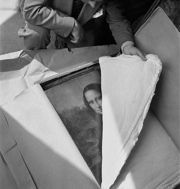 Mona Lisa ir atpakaļ Luvrā pēc... Autors: GanjaGod Retas, vēsturiskas bildes