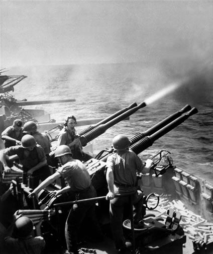 Flotes lielgabalu... Autors: LordOrio Bildes no 2. pasaules kara