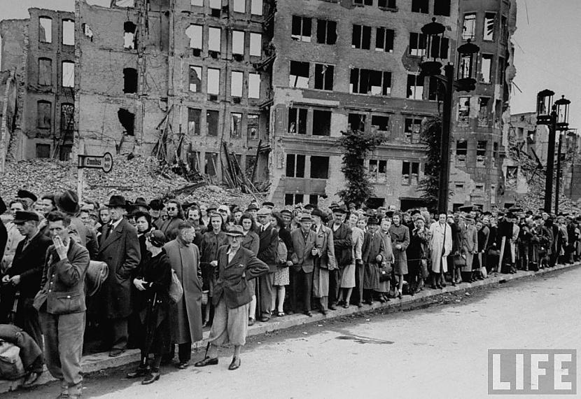 Berlīne1945g pavasarī kad ll... Autors: Hlamijs Tūplis 6 asiņainākās 2. Pasaules kara kaujas