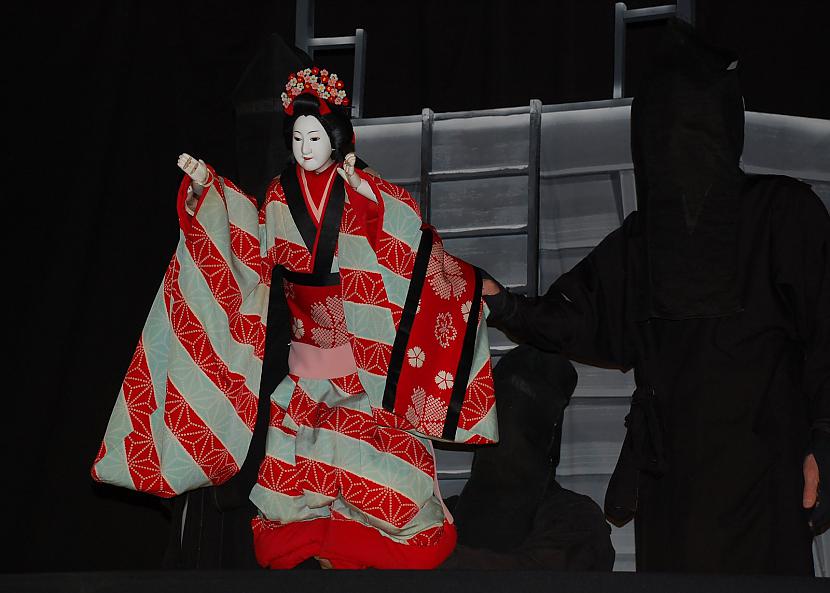Bunraku ndash leļļu teātris... Autors: daeron Senās Japānas teātris