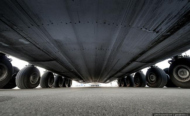 Riepas jāmaina ik pēc 90... Autors: kaashis An-225 lielākā lidmašīna
