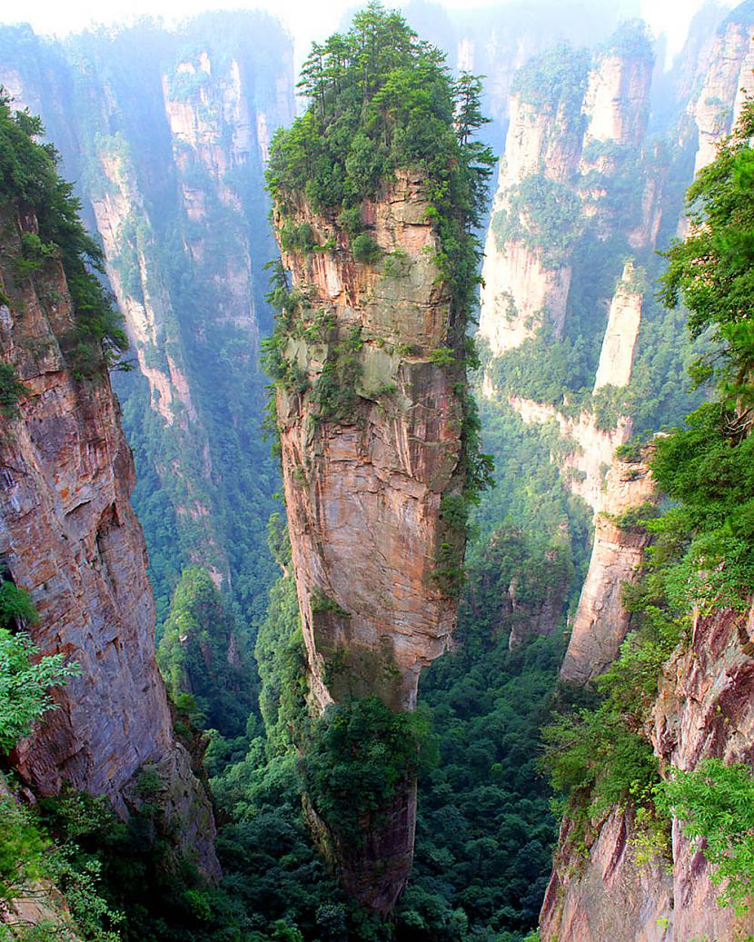 Tianzi kalni Ķīna ... Autors: Werkis2 Elpu aizraujošas vietas pasaulē.