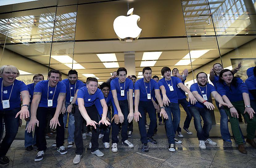 Apple ir 80nbsp000 darbinieku... Autors: Laciz Fakti par Apple!